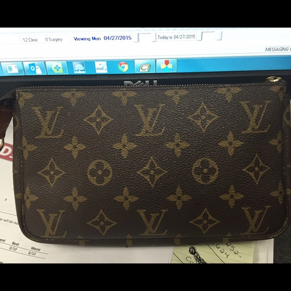 Louis Vuitton Handbags - Authentic Louis Vuitton Pochette Accessory.