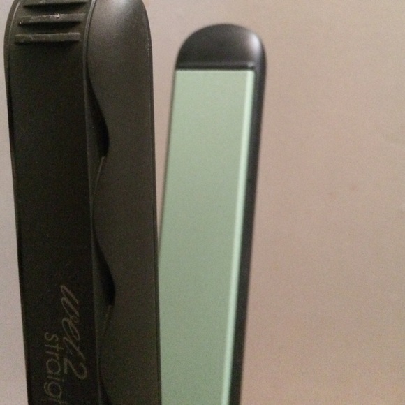 Remington wet to straight straightener - Picture 3 of 3