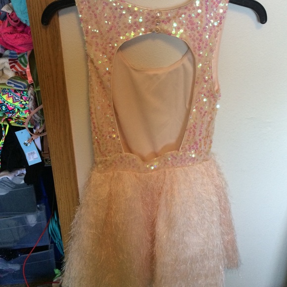 Sparkly dress - Picture 2 of 3