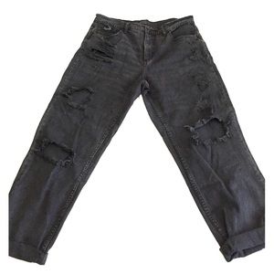 Black distressed BDG boyfriend jeans NWOT