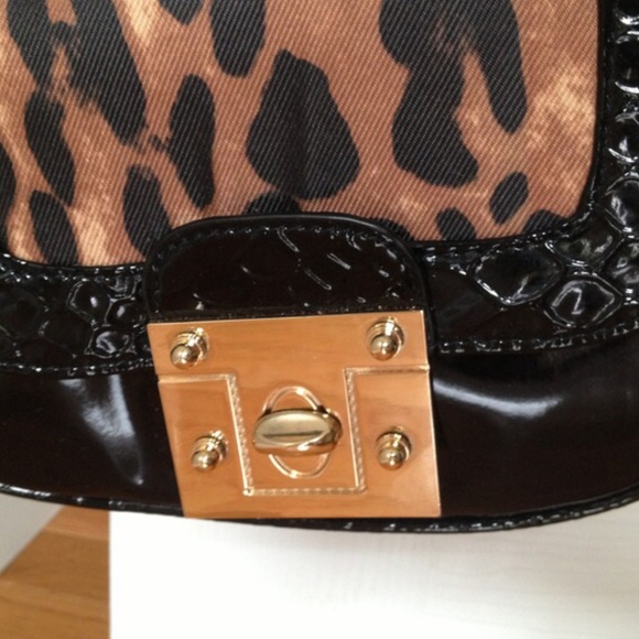 Animal print purse - Picture 3 of 3