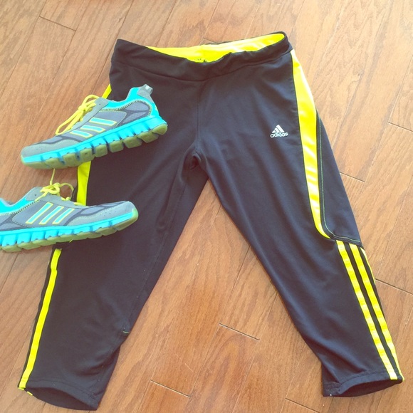 🚫SOLD🚫Adidas Climalite cropped pants