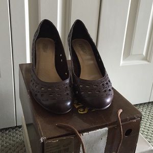 Seychelles brown leather heels size 7