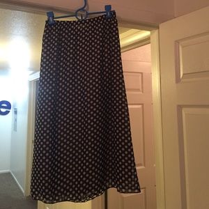 Size Medium, A line downeast outfitters skirt.
