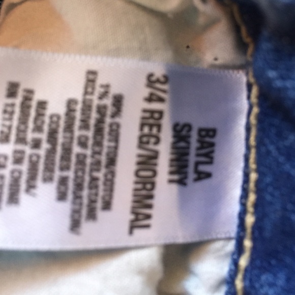 Jeans - Picture 3 of 3