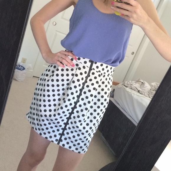 High Waisted Polka Dot Skirt - Picture 3 of 3
