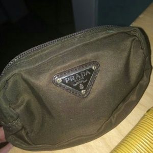 Prada accessorize kit petite