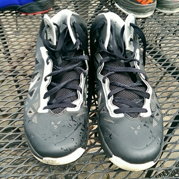 Nike Zoom basketball shoes