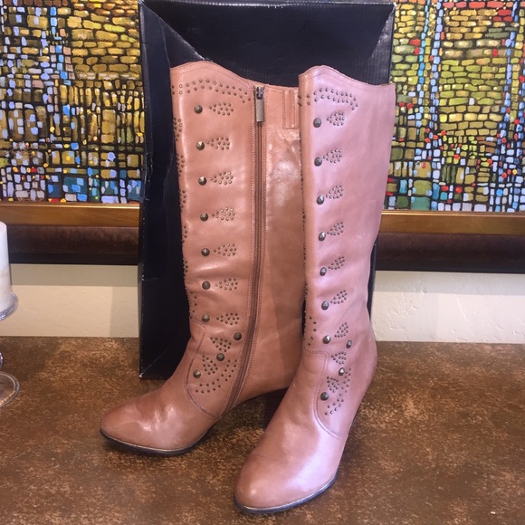 Women's boots