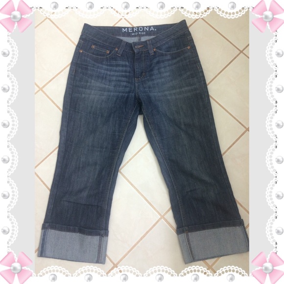 SOLD***Merona mid rise dark denim cuffed capris