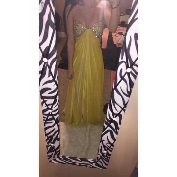 yellow prom dress