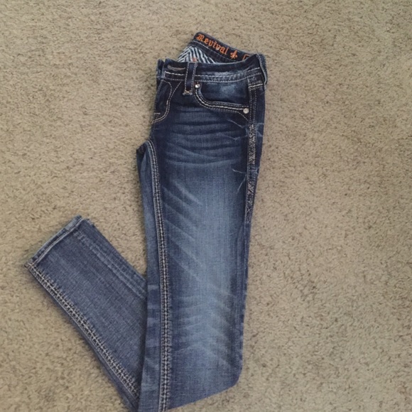 Rock revivals size 25