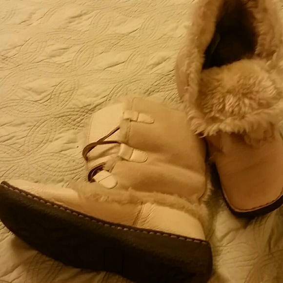 Boots - Picture 2 of 3