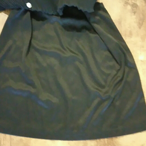 Black Ribbed Blouse - Picture 3 of 3