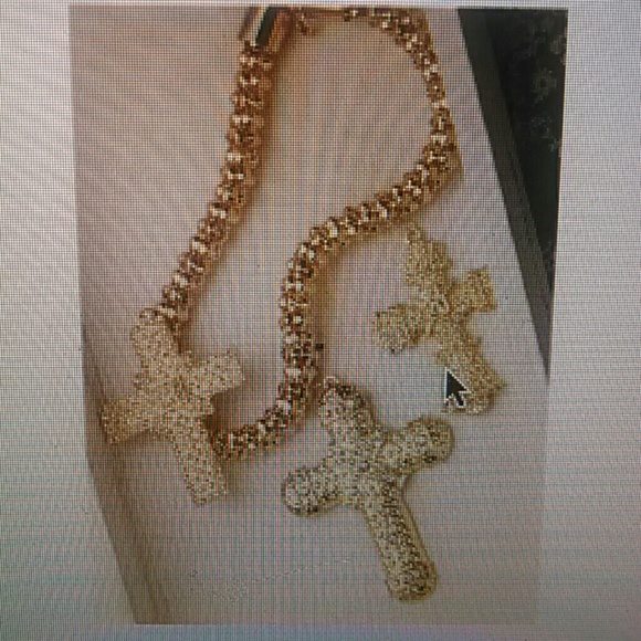 Unique Carve Cross Pattern Necklace