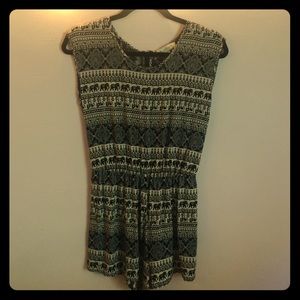 URBAN OUTFITTERS ROMPER