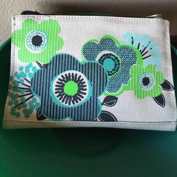 NWOT Thirty-One Adorable Wallet/Clutch/Crossbody