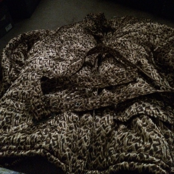 Leopard coat - Picture 2 of 2