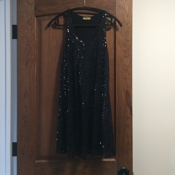 Little black dress.