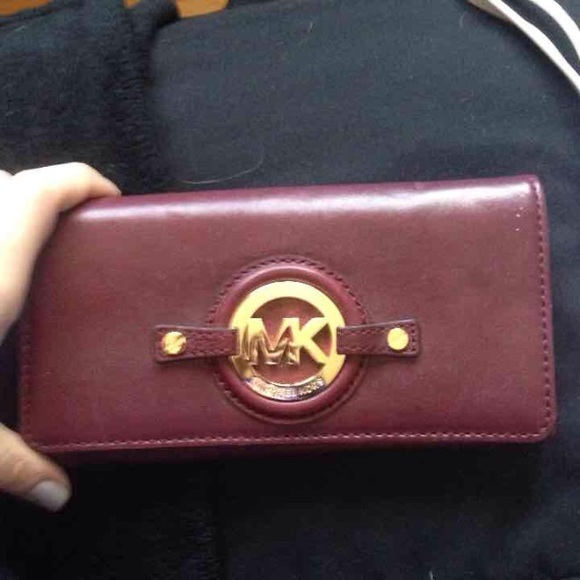 Michael Kors Handbags - Michael Kors wallet