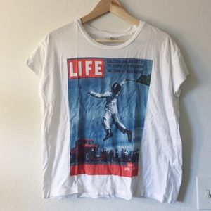 LIFE Summer graphic tee
