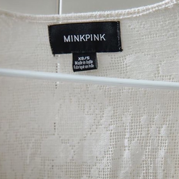 MinkPink Cream Lace Kimono - Picture 3 of 4