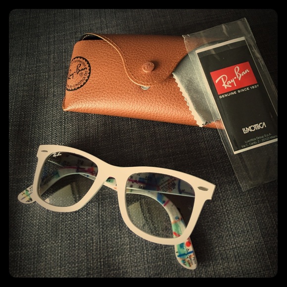 Ray-Ban Accessories - Wayfarer White Ray-Ban