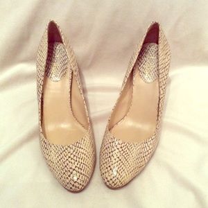 Cole Haan - NikeAir - excellent condition!