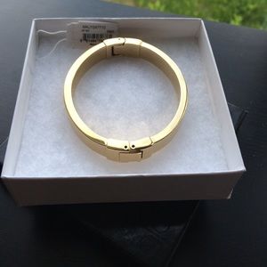 Michael kors bangle. Gold plated.