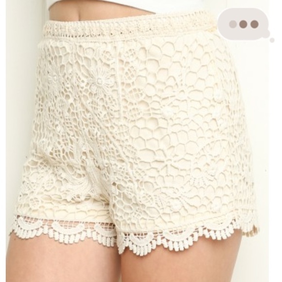brandy melville cream Marianne shorts