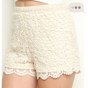 brandy melville cream Marianne shorts