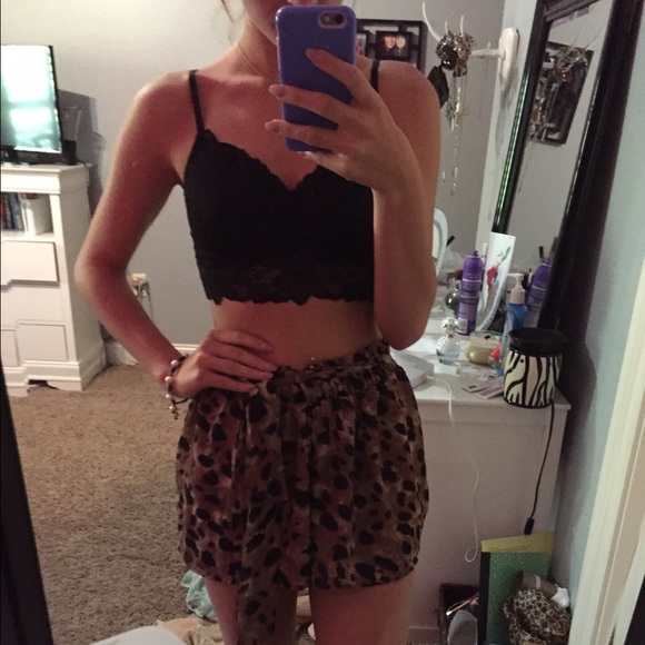 Leopard High waisted shorts - Picture 2 of 2