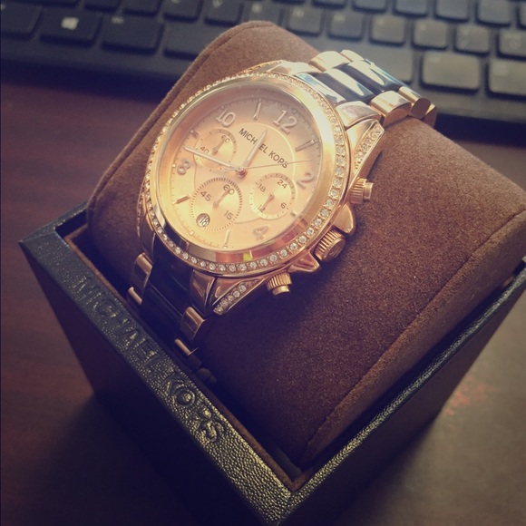 Michael kors rosegold tortoise watch - Picture 1 of 4