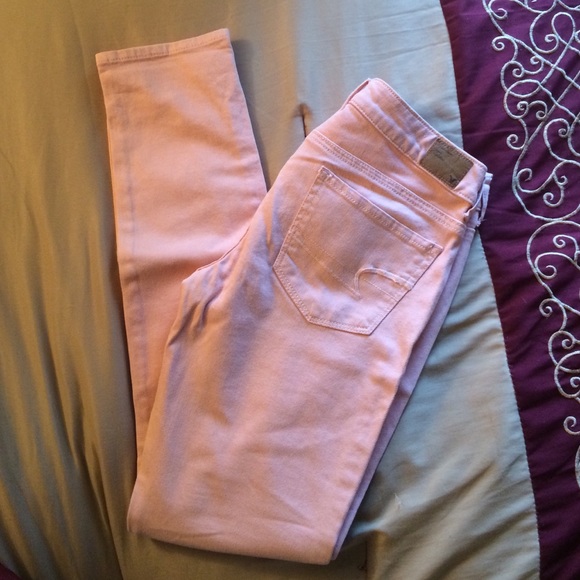 AEO skinny jeans , light pink, never worn , new