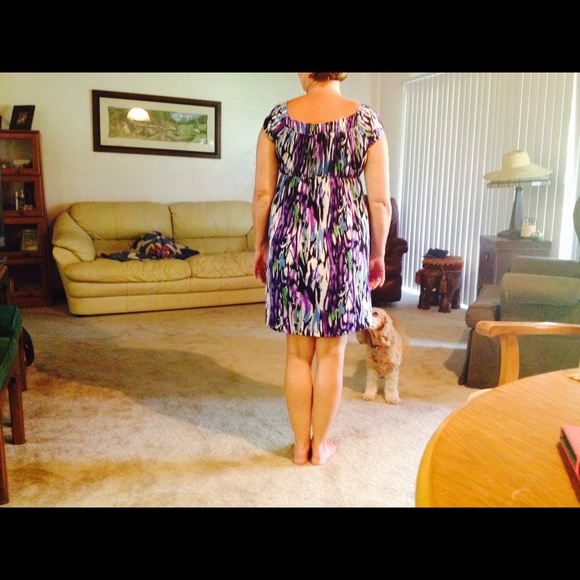 Multi colored work or play dress - Picture 4 of 4