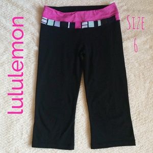 Lululemon Groove Crops