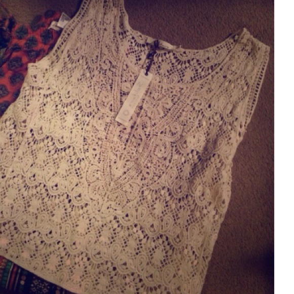 NWT Solitaire knit crochet top