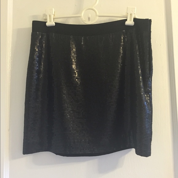 Banana Republic sequin skirt