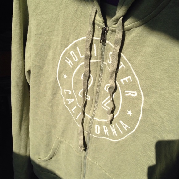 Hollister Jackets & Blazers - ❌SOLD❌Hollister zip up hoodie