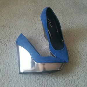 ALDO Cobalt Blue/Silver High Wedge NWOT