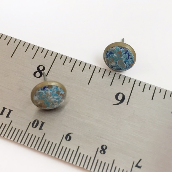 Handmade blue & gold antiqued brass stud earrings - Picture 3 of 4