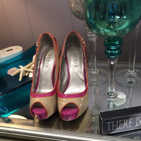 Heels - Picture 2 of 3