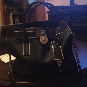 Authentic black Michael Kors purse!!
