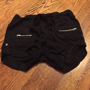 Bebe shorts
