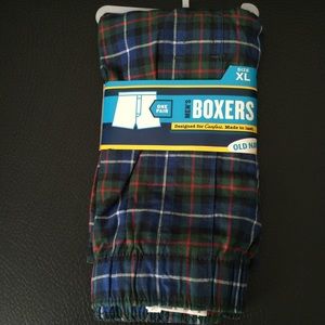 2 pairs of Old Navy Men's Boxers Size XL NWT