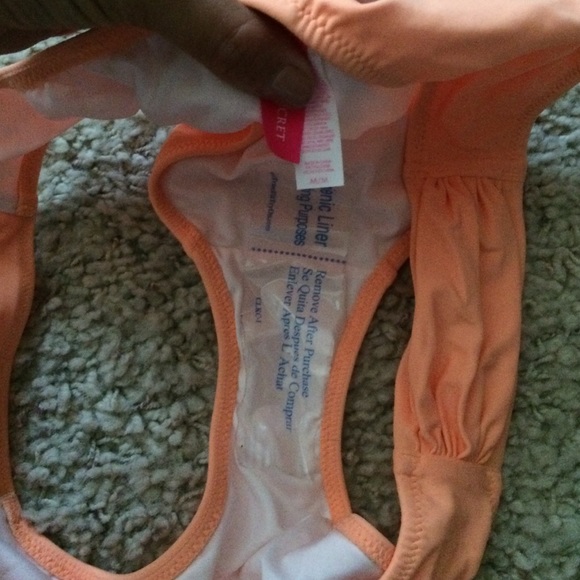 NWOT VS BIKINK SET BEAUTIFUL MELON COLOR - Picture 2 of 4