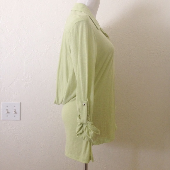 Green Button Down Top - Picture 3 of 5