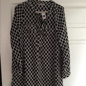 Gap Fluid Shirtdress size small black and white