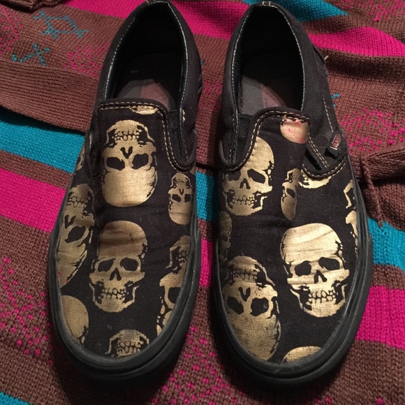 skull slip ons