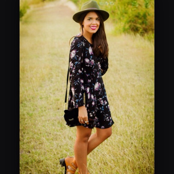 Floral dress! Long sleeve